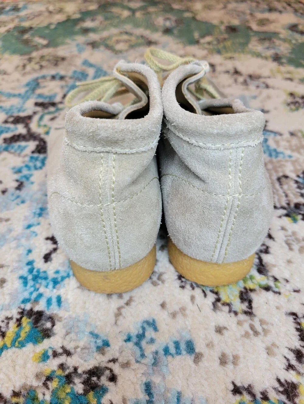 Clarks Wallabee Light Maple Suede Boots, Size Youth 2.5